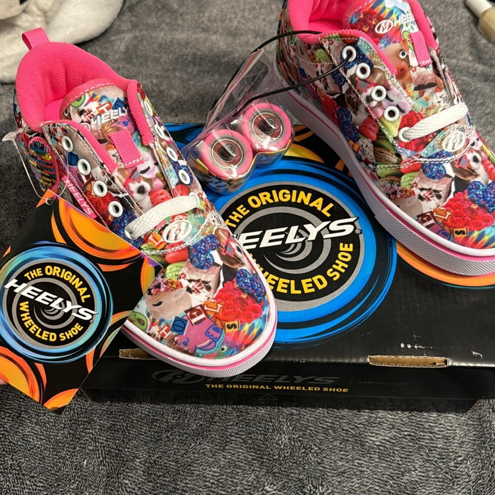 Heelys The Original Wheeled Shoe